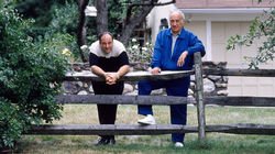 Pax Soprana (S01E06) - Tony tries to balance Junior against the other capos, while Carmela reasserts herself as the woman in Tony's life.